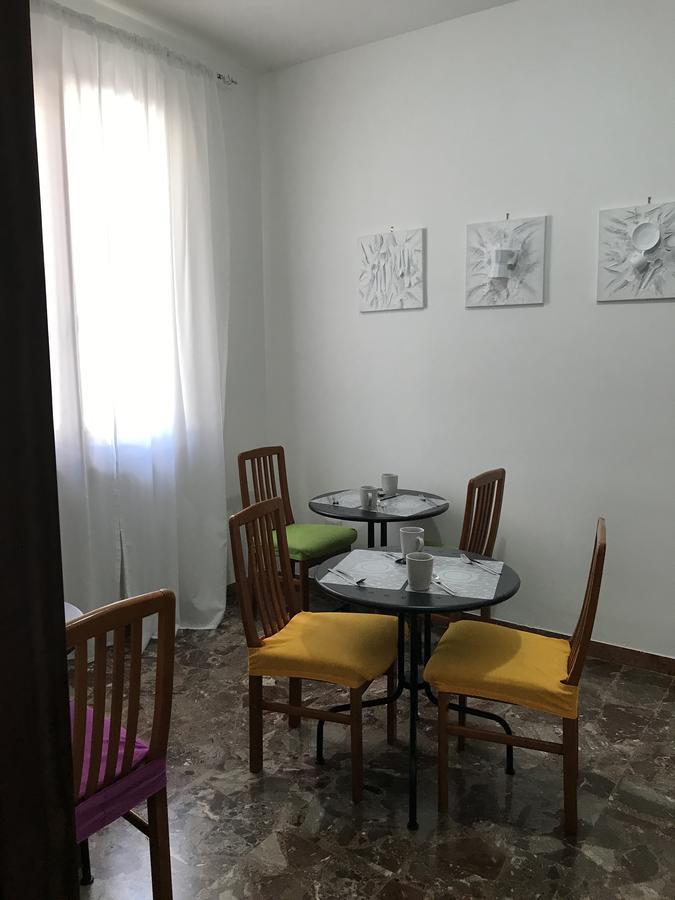 B&B Civico22 Civitanova Marche Buitenkant foto