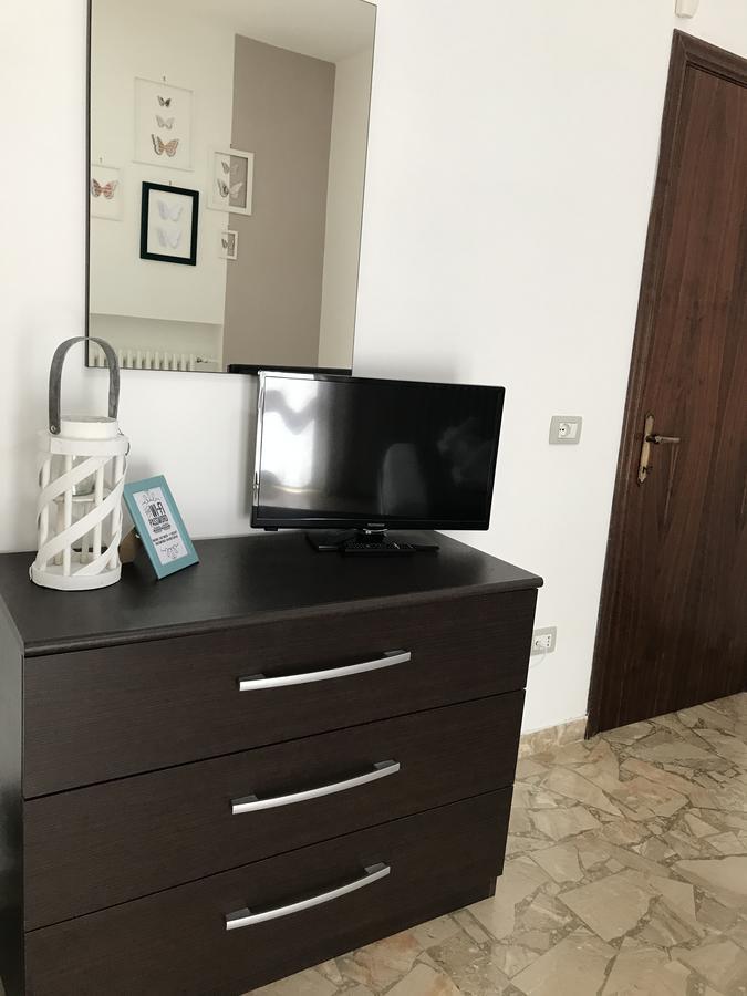 B&B Civico22 Civitanova Marche Buitenkant foto