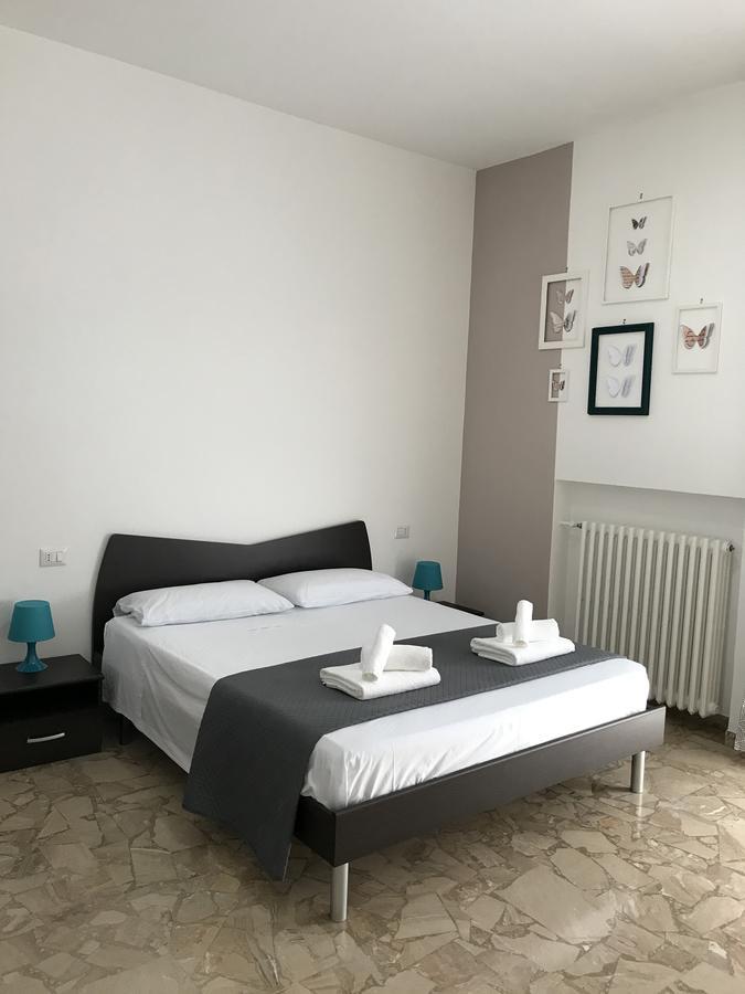 B&B Civico22 Civitanova Marche Buitenkant foto