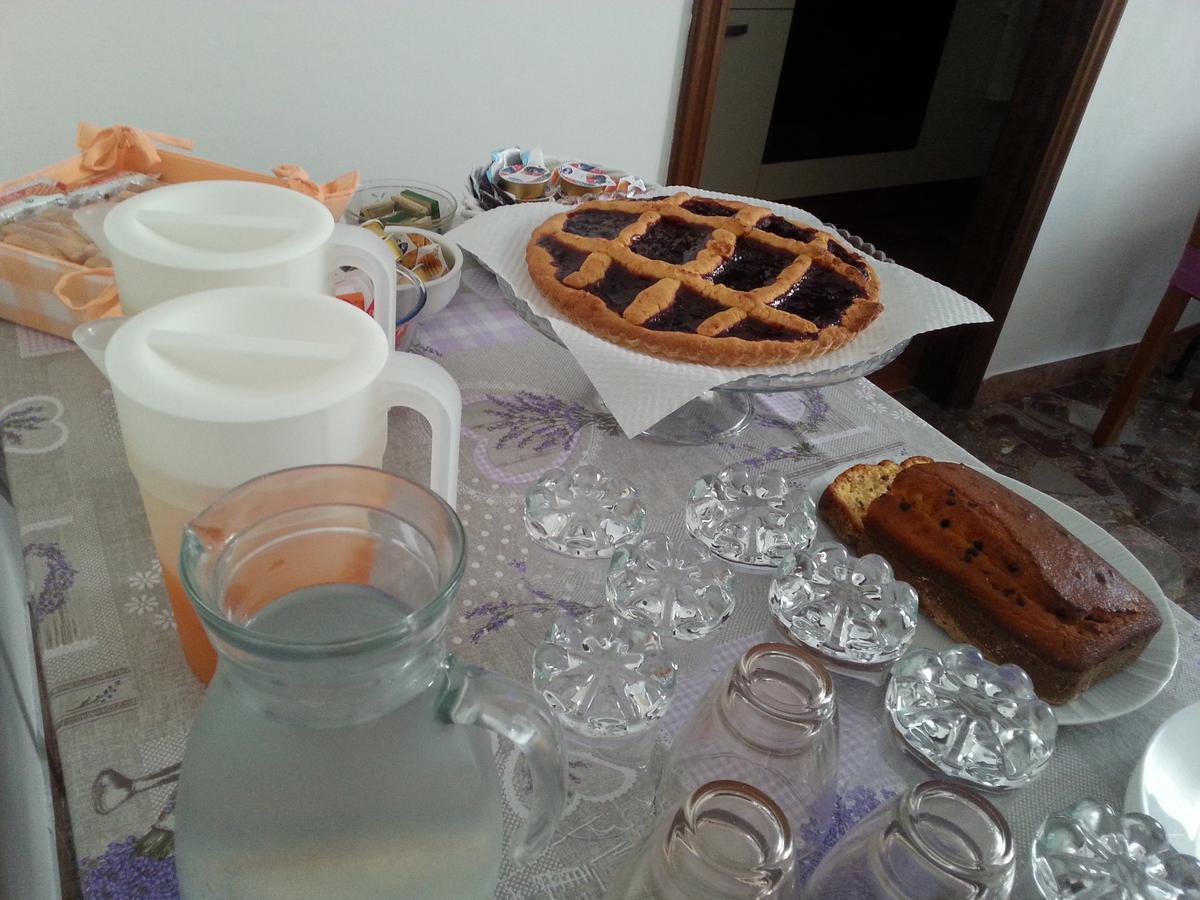 B&B Civico22 Civitanova Marche Buitenkant foto