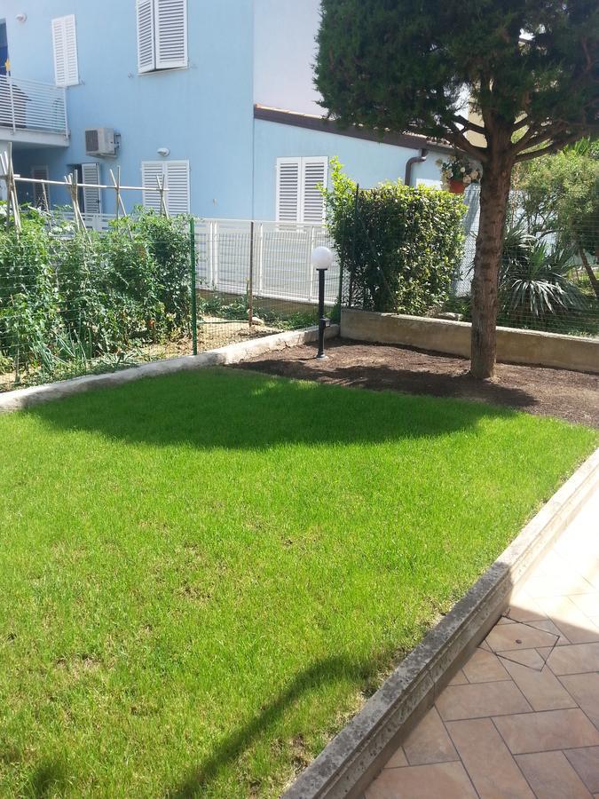 B&B Civico22 Civitanova Marche Buitenkant foto
